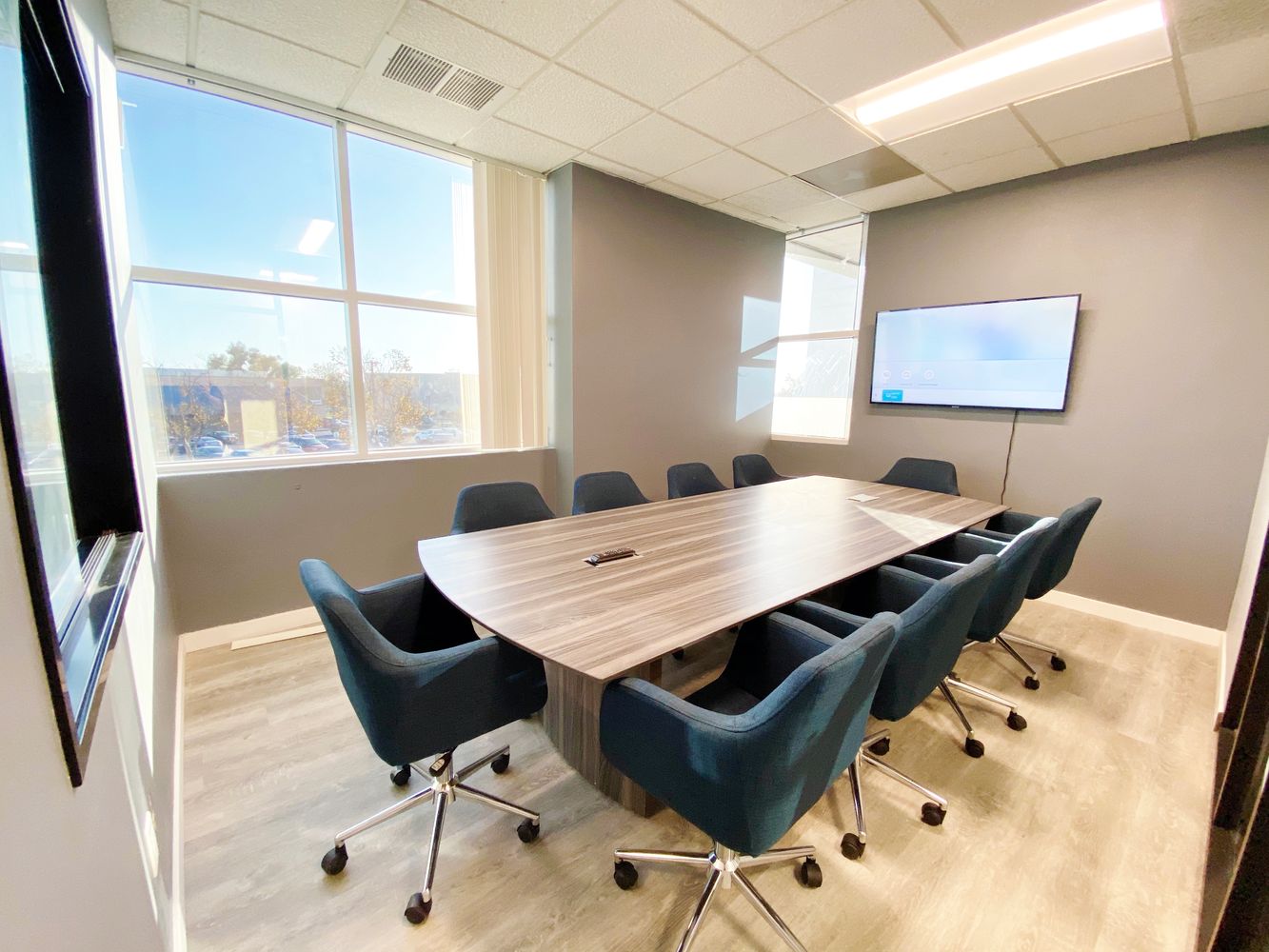 Circle Hub Ventura: 1300 Eastman Ave, Ventura, CA 93003